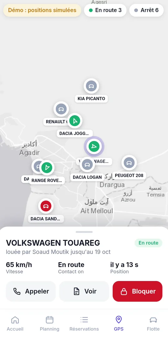 Appli AutoRent : fiche GPS d'une voiture louée avec le bouton Bloquer
